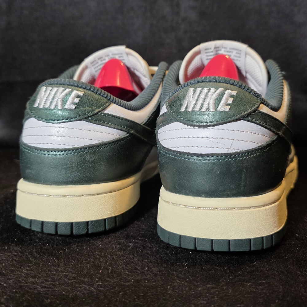 Nike Dunk Emerald Green Womens Size 8.5 - Picture 6 of 9